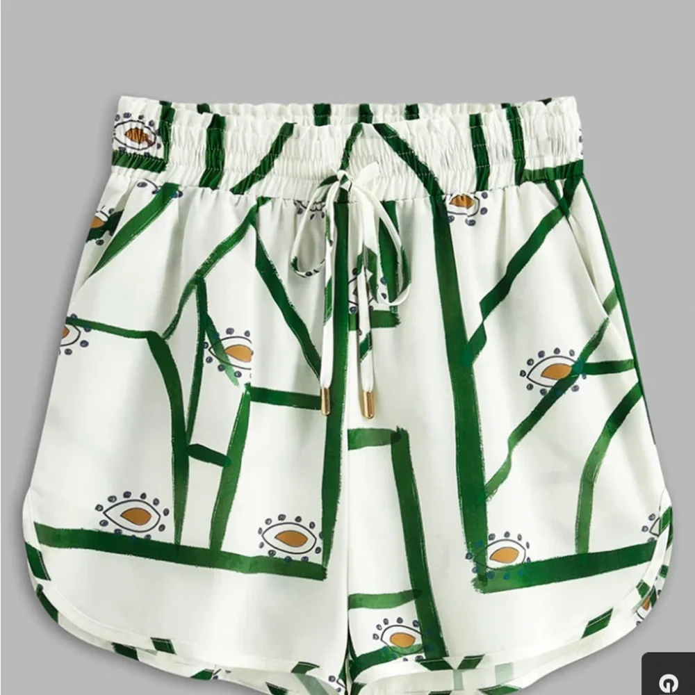 Commense Print Drawstring Shorts Set - Picture 7 of 8